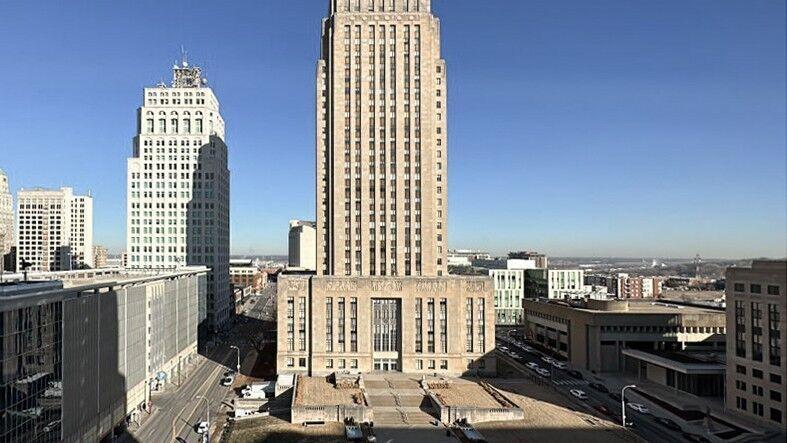 Appellate court dismisses case against Kansas City officials